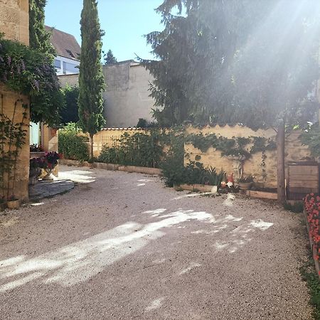 Les Chambres D'Hotes Chez Alisa Et Daniel Sarlat-la-Canéda Eksteriør billede