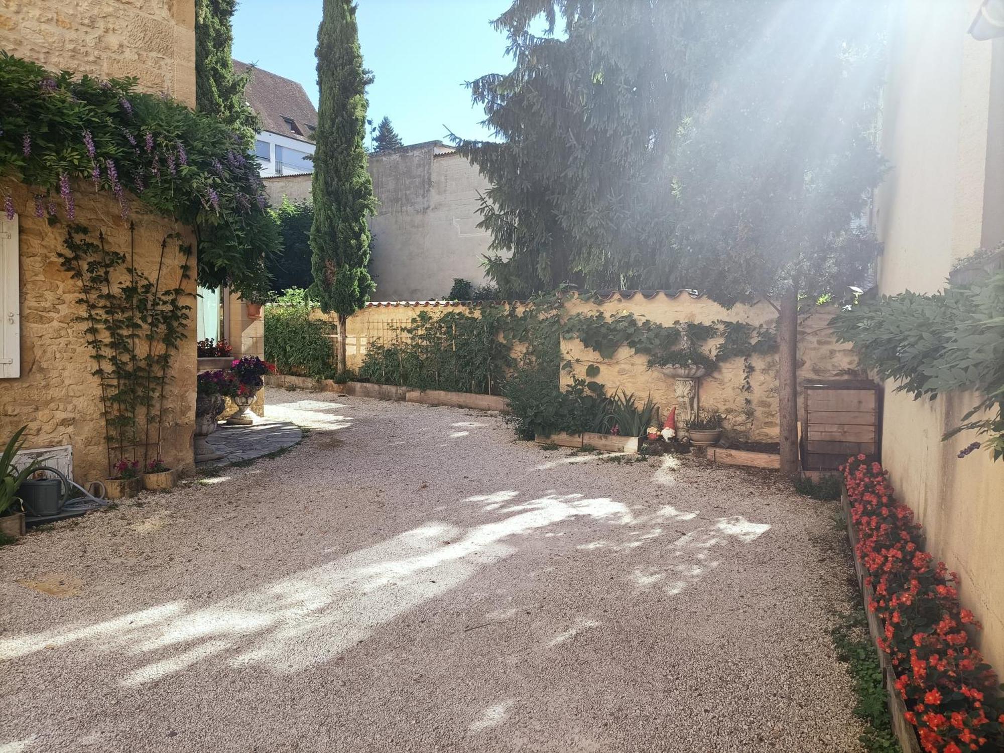 Les Chambres D'Hotes Chez Alisa Et Daniel Sarlat-la-Canéda Eksteriør billede