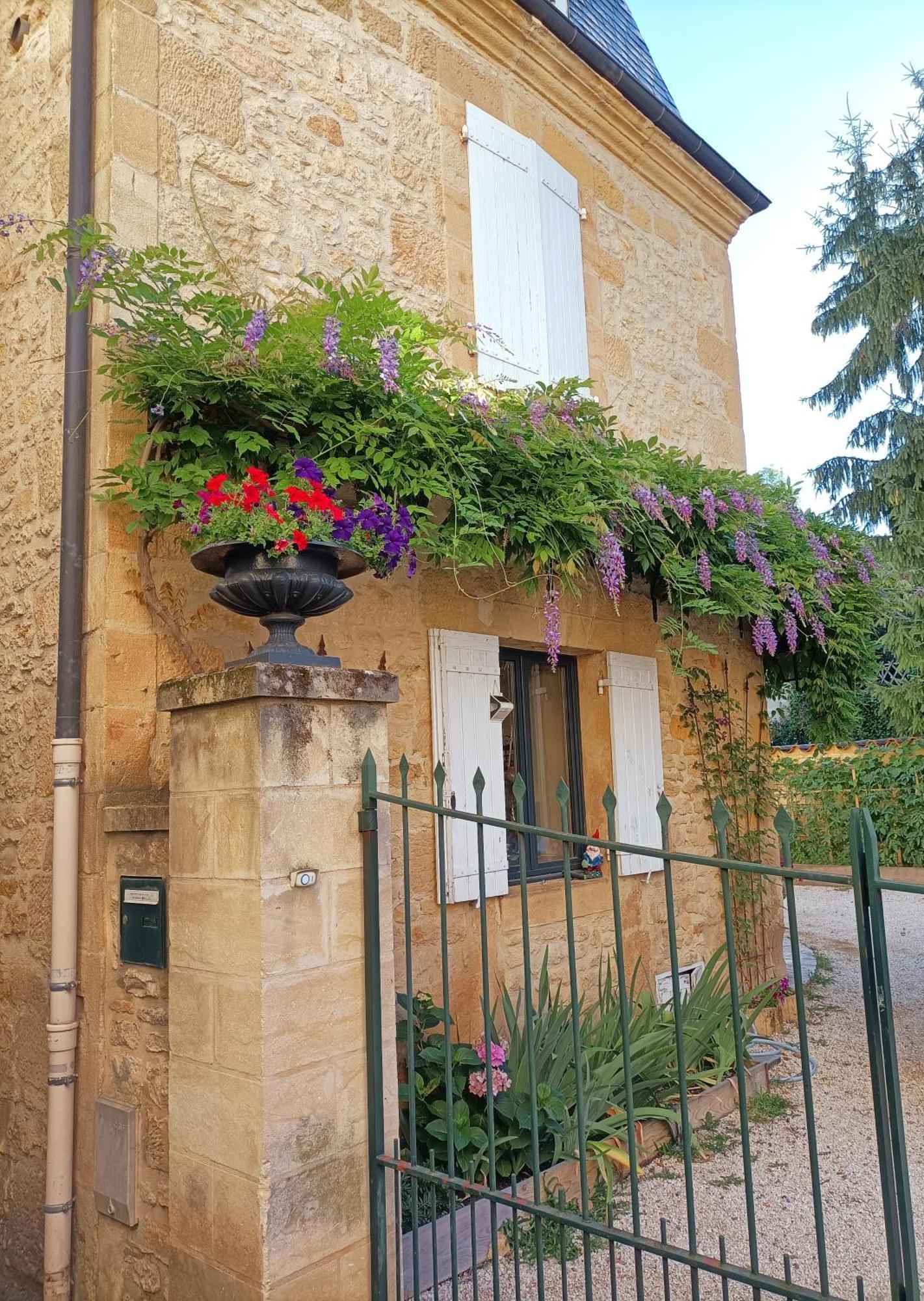 Les Chambres D'Hotes Chez Alisa Et Daniel Sarlat-la-Canéda Eksteriør billede