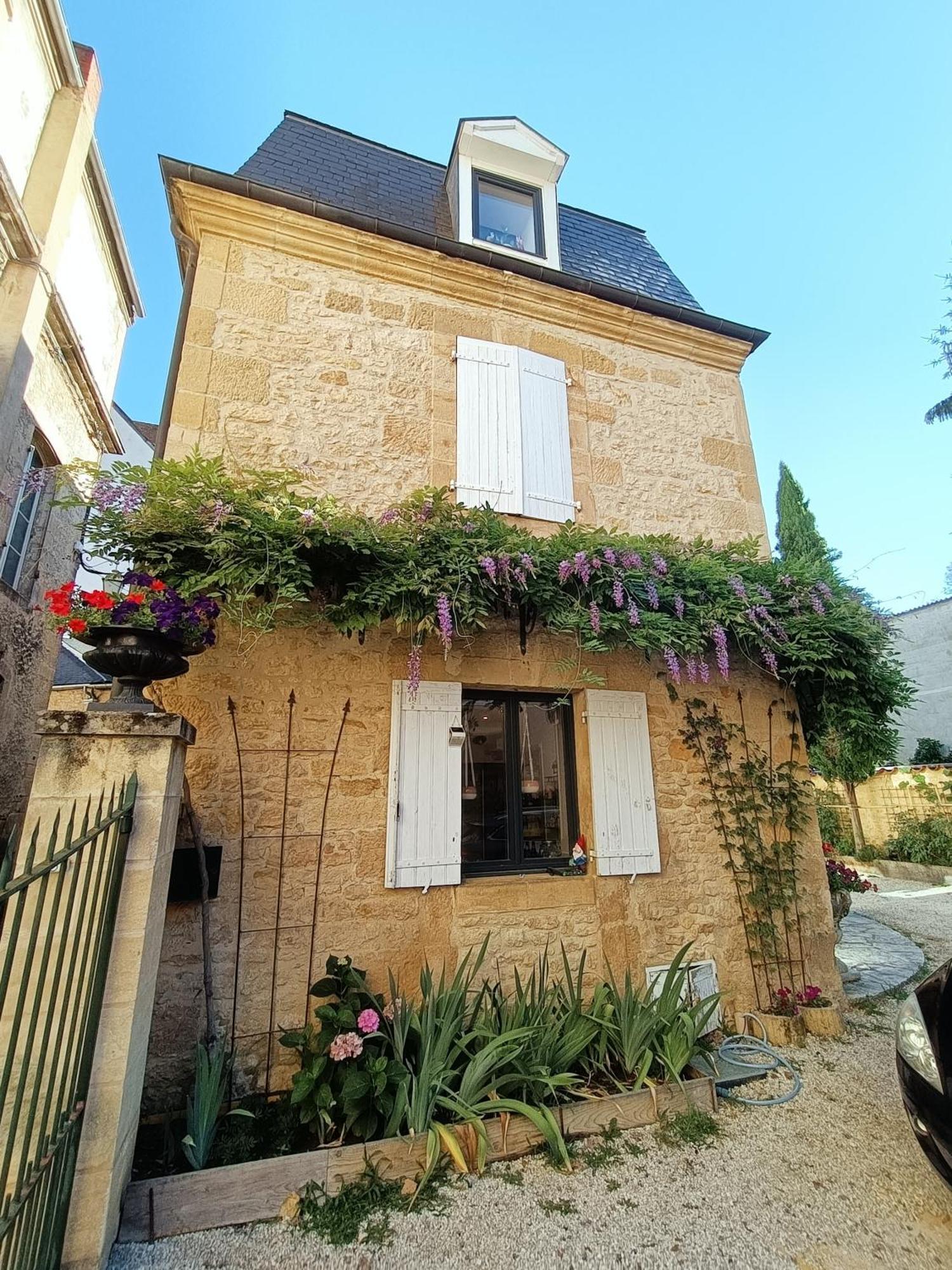 Les Chambres D'Hotes Chez Alisa Et Daniel Sarlat-la-Canéda Eksteriør billede